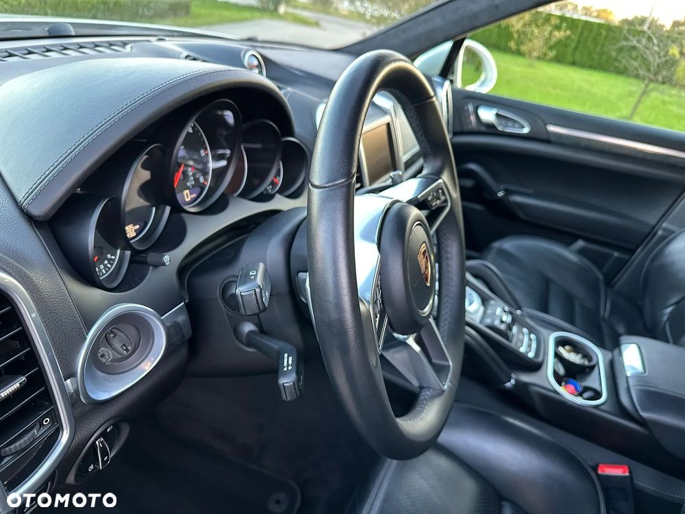 Porsche Cayenne Tiptronic S - 15