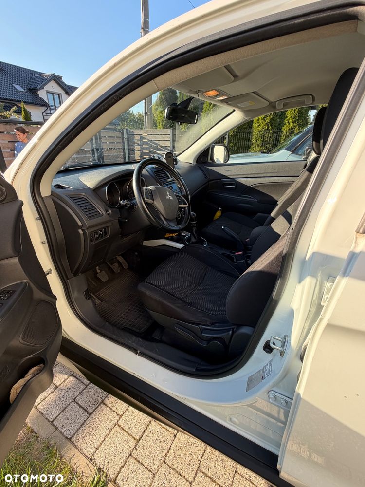Mitsubishi ASX - 8