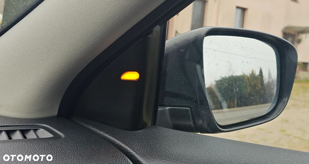 Nissan Qashqai 1.6 dCi DPF tekna - 23