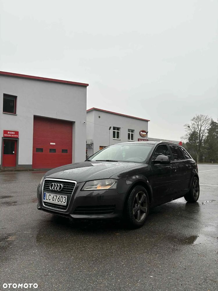 Audi A3 Sportback - 1