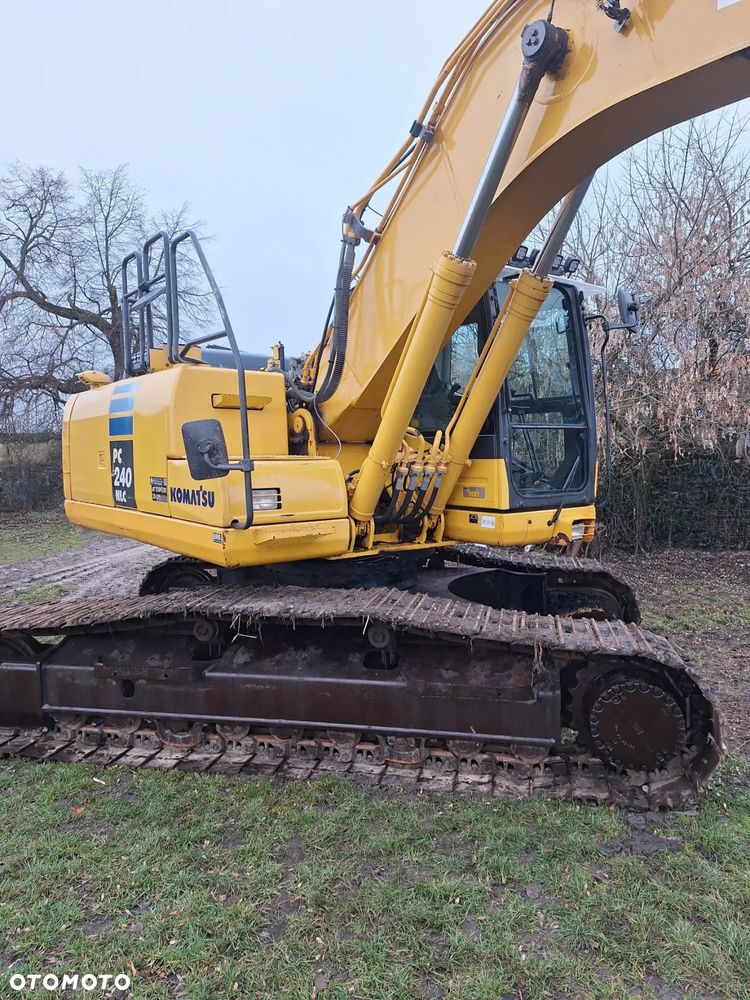 Komatsu PC240NLC-10 - 5