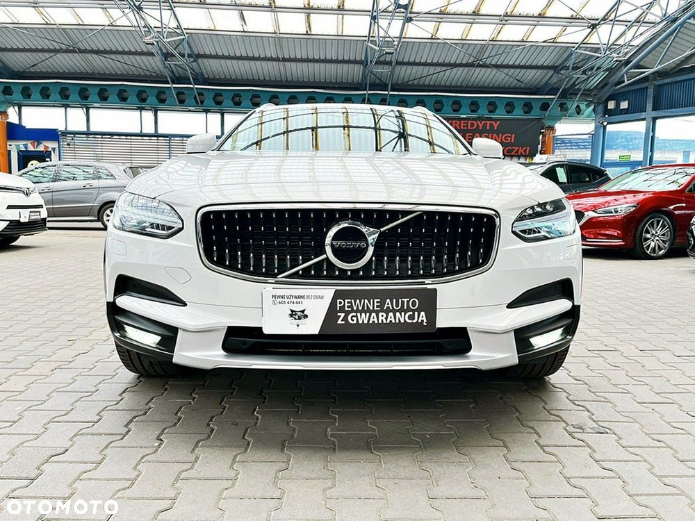 Volvo V90 Cross Country - 4
