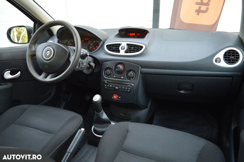 Renault Clio III 1.5 dCi Yahoo - 4