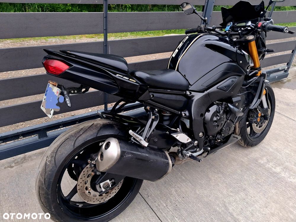 Yamaha FZ8 - 6