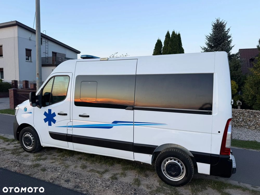 Renault MASTER _ 2024r _ KARETKA, AMBULANS _ 2.3 DCI 165KM _ 5 Osobowy - 3