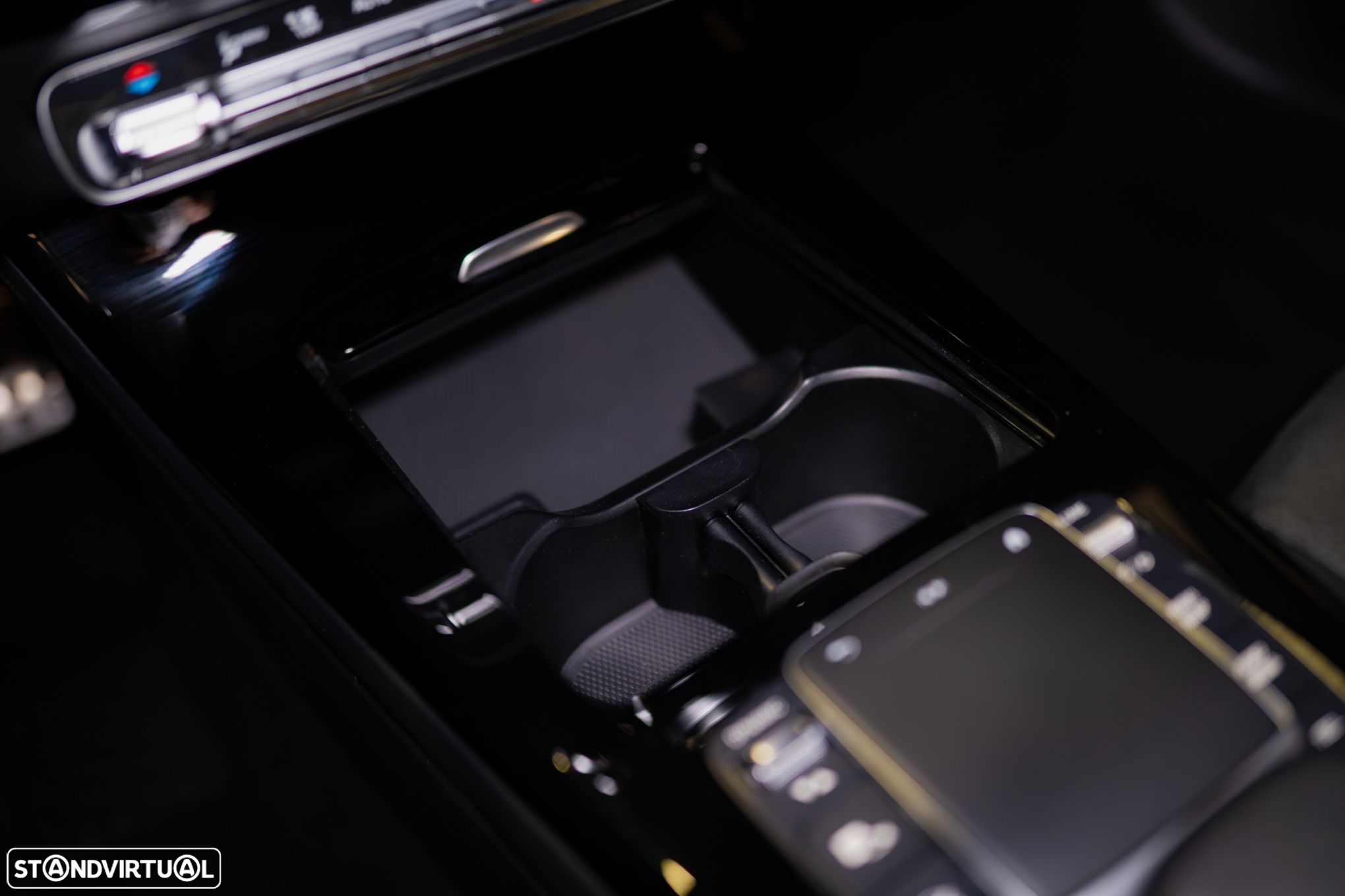 Mercedes-Benz A 250 Limousine e AMG Line - 37