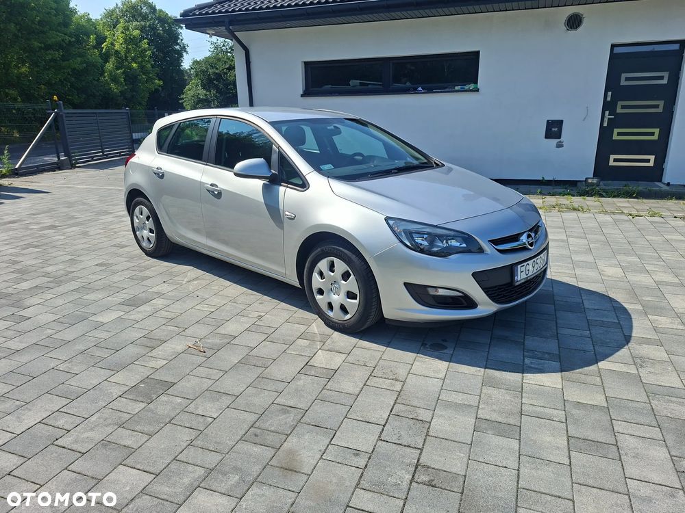 Opel Astra 1.4 T Essentia - 4