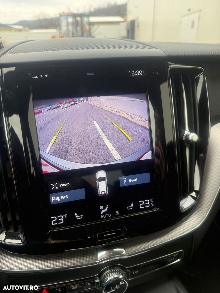 Volvo XC 60 D4 AWD Geartronic RDesign - 14