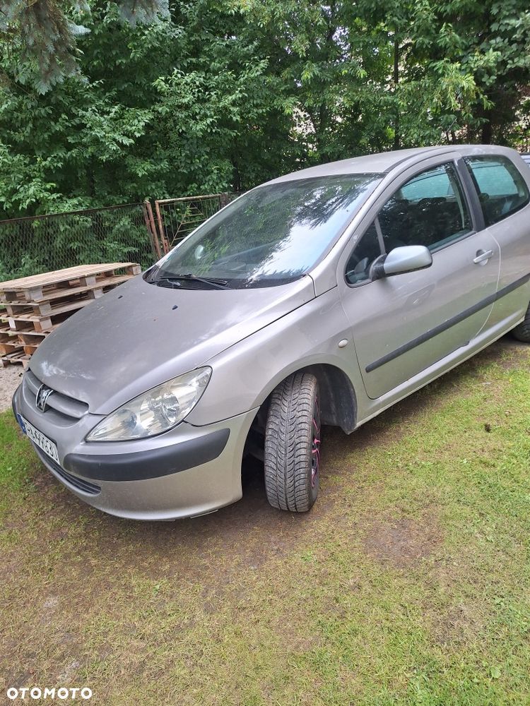 Peugeot 307 - 1