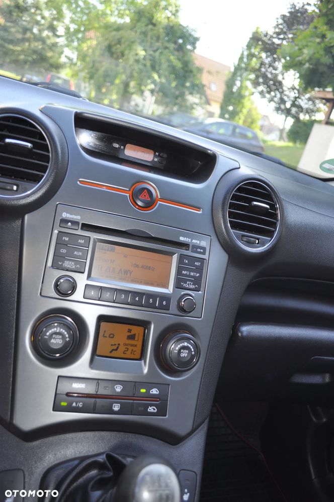 Kia Carens 1.6 CRDi Vision - 20
