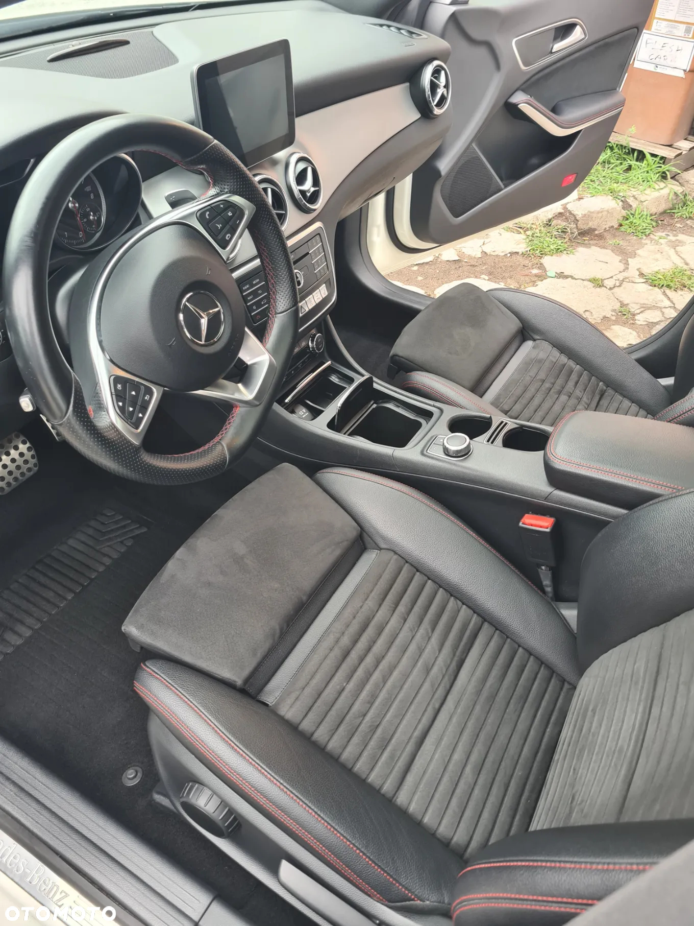Mercedes-Benz CLA 220 4-Matic AMG Line - 15