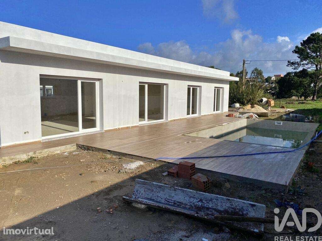 Casa / Villa T3 em Caldas da Rainha - Nossa Senhora do Pópulo, Coto e - Grande imagem: 2/30