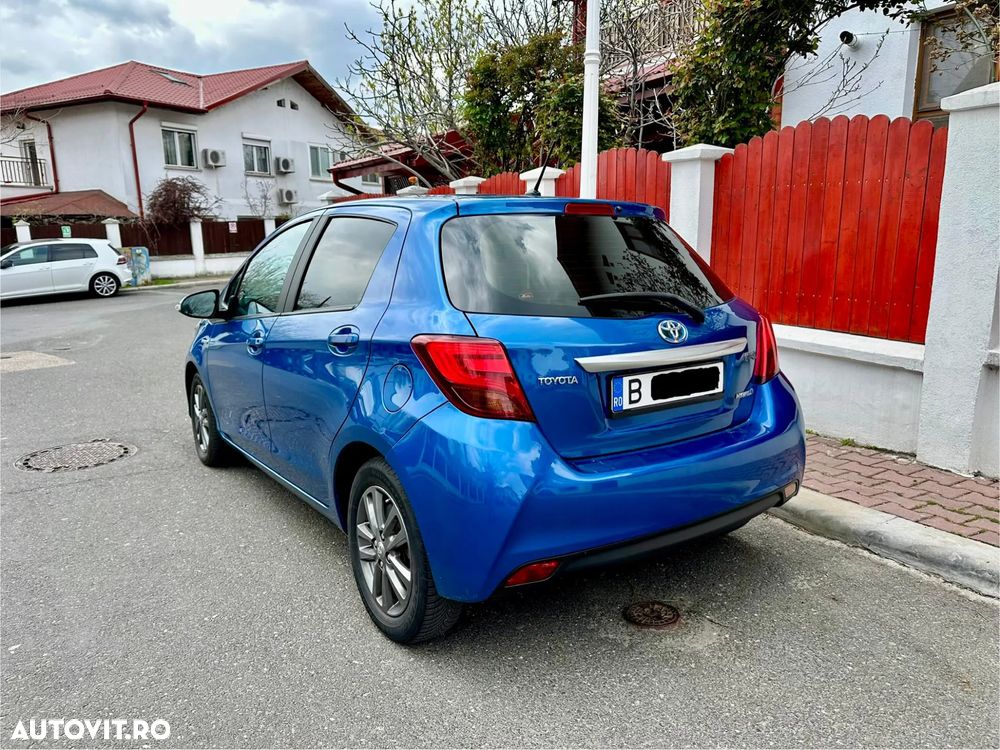 Toyota Yaris - 8