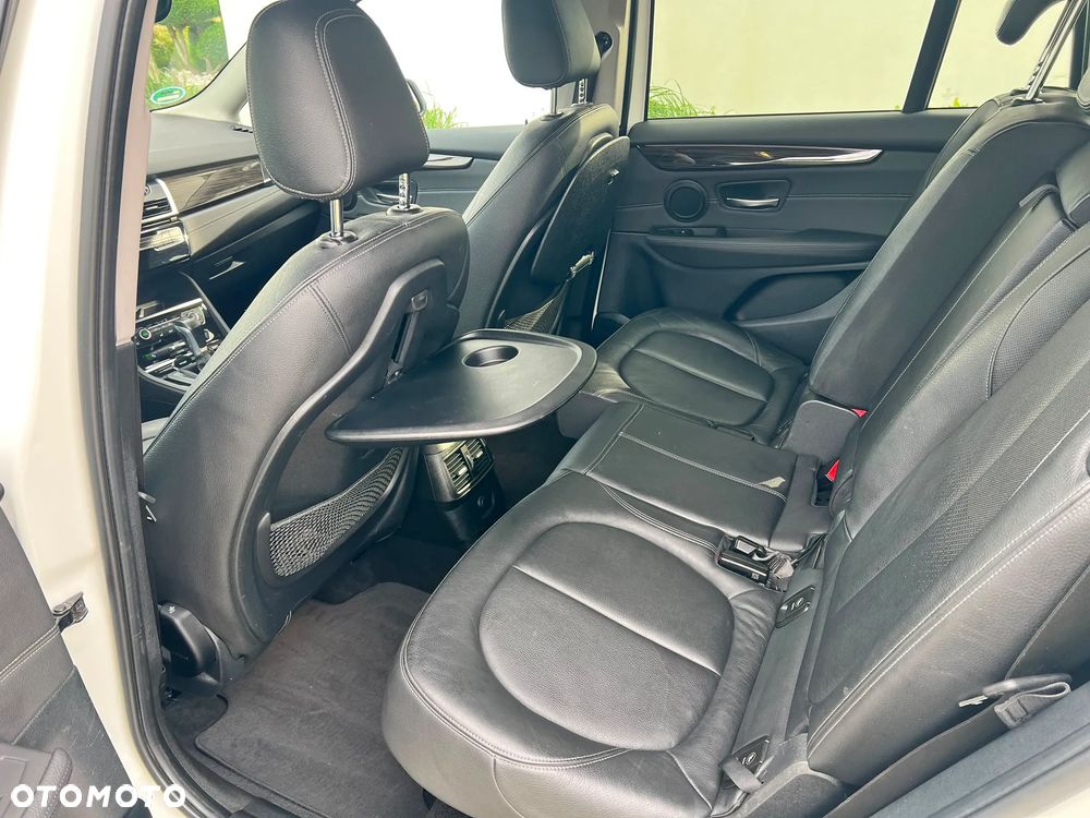 BMW Seria 2 220d xDrive Sport-Aut Luxury Line - 25