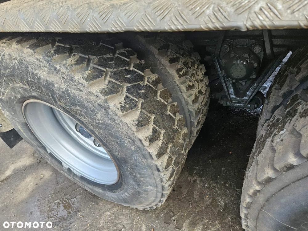 Scania 124c 470 8x4 - 10