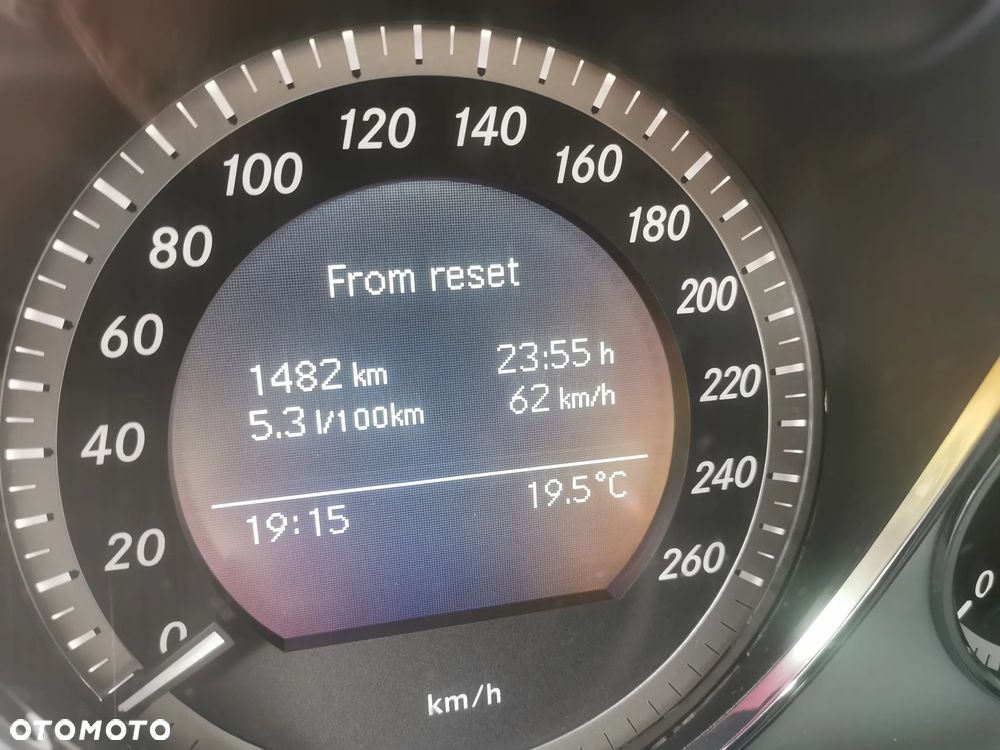 Mercedes-Benz Klasa C 200 CDI DPF BlueEFFICIENCY - 12