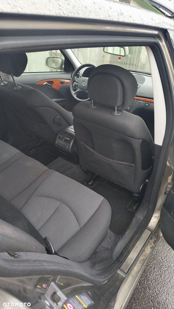 Mercedes-Benz E-Class 2007 photo 5