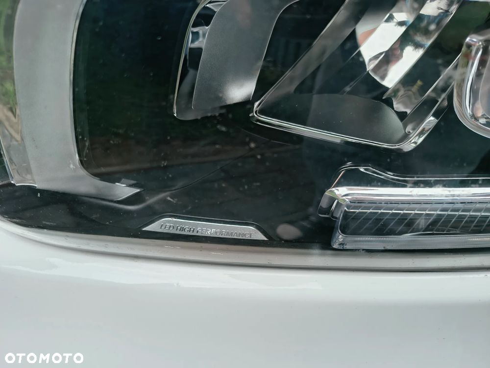 Mercedes-Benz GLB 250 8G-DCT - 23