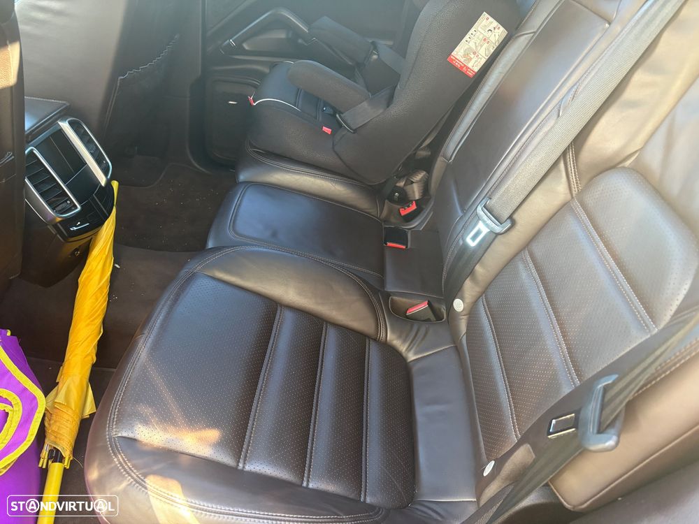 Porsche Cayenne S - 11