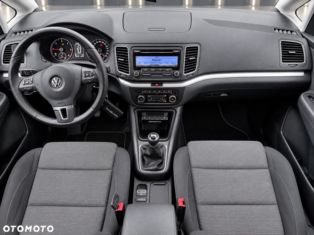Volkswagen Sharan 2.0 TDI DPF BlueMotion Comfortline - 22