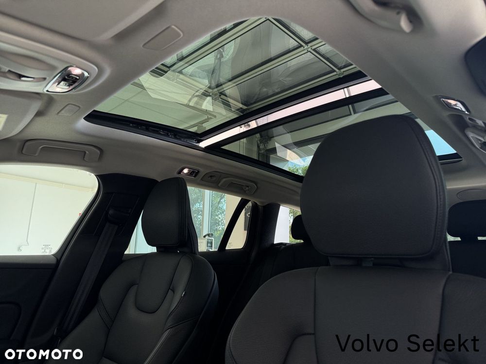 Volvo V60 Cross Country - 15