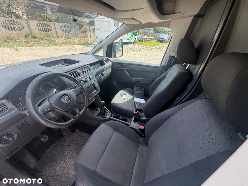 Volkswagen Caddy - 10