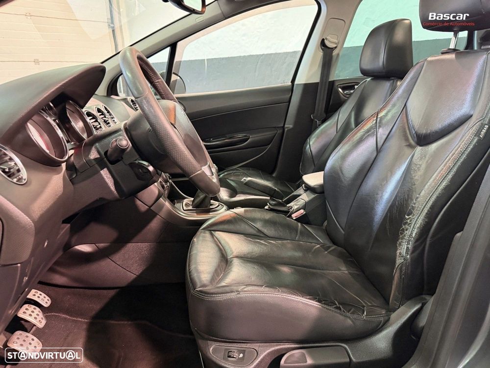 Peugeot 308 1.6 e-HDi Sportium CVM6 - 13