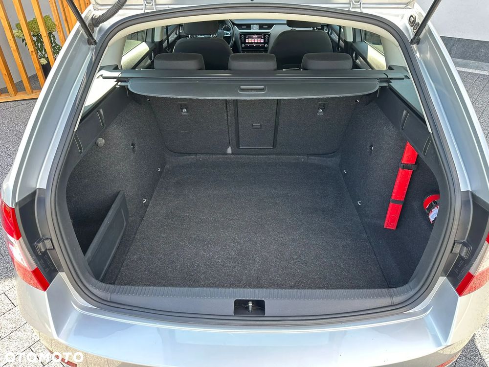 Skoda Octavia 2.0 TDI SCR Ambition - 36