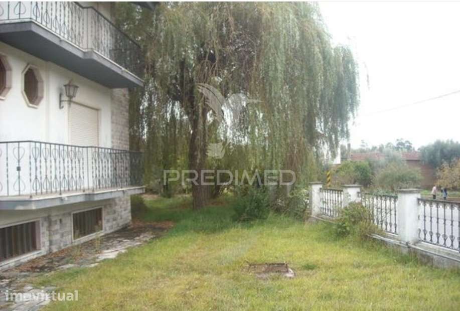 Moradia T6 com 2.080 m² de terreno em Celão - Tomar - Grande imagem: 5/19