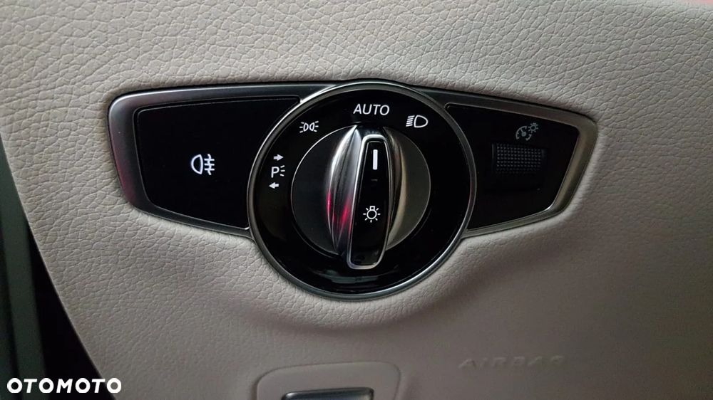 Mercedes-Benz CLS - 23