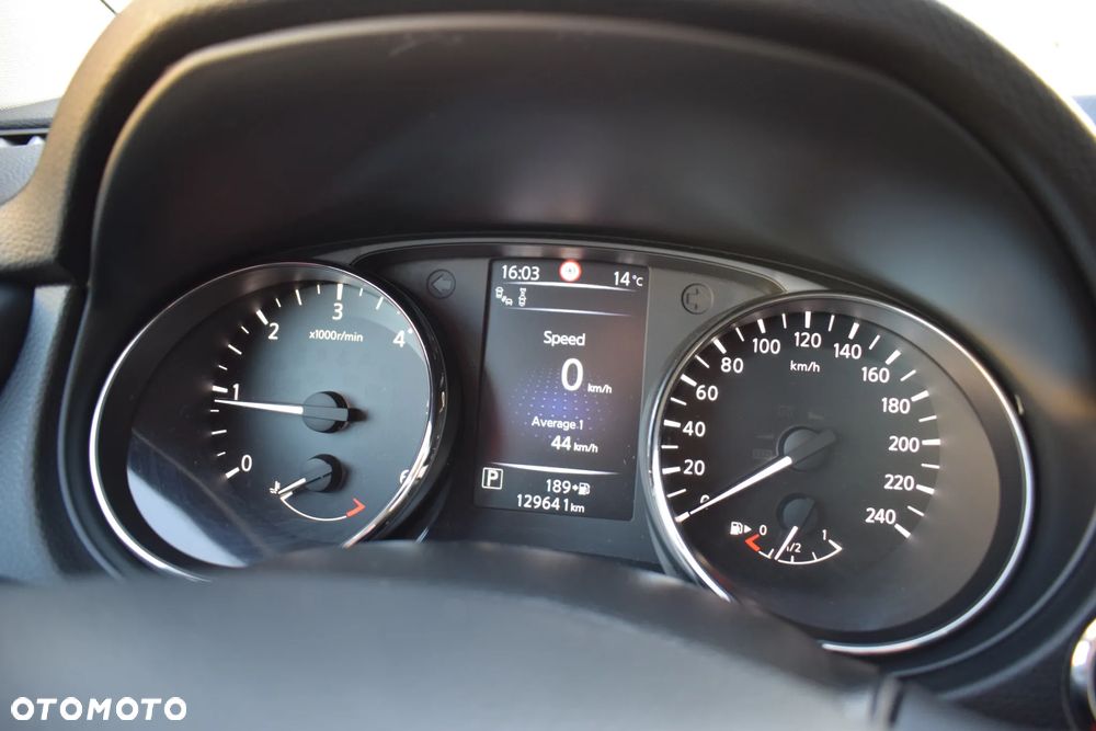 Nissan Qashqai 1.6 DCi Tekna Xtronic - 12