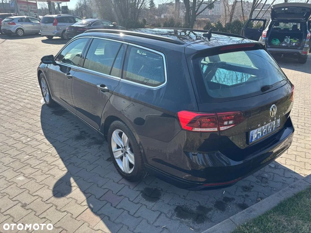 Volkswagen Passat Variant 2.0 TDI SCR DSG Business - 3