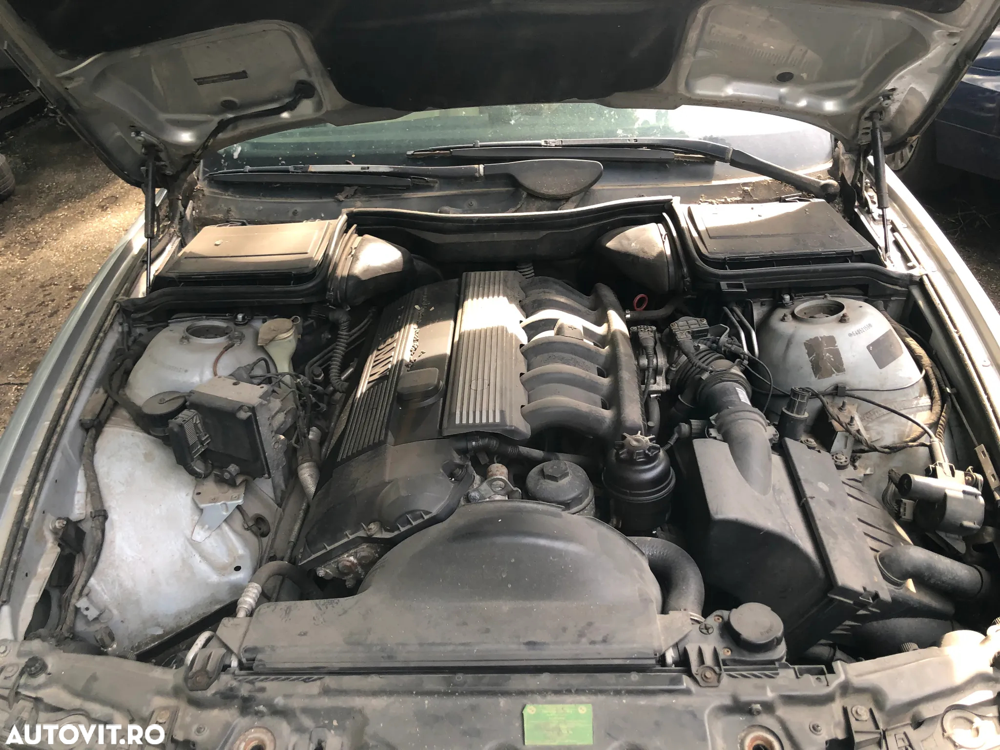 Dezmembrez Bmw 520i seria 5 E39 gri argintiu 1999 - 9
