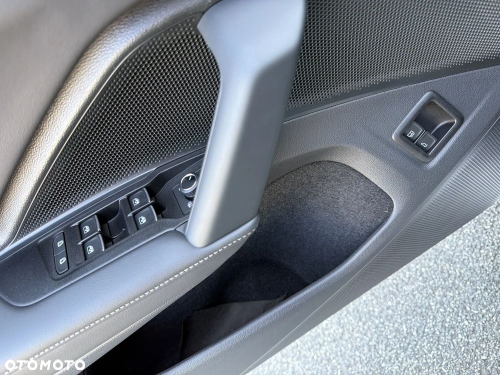Volkswagen Tayron 1.5 TSI eHybrid PHEV 150kW Elegance DSG - 29