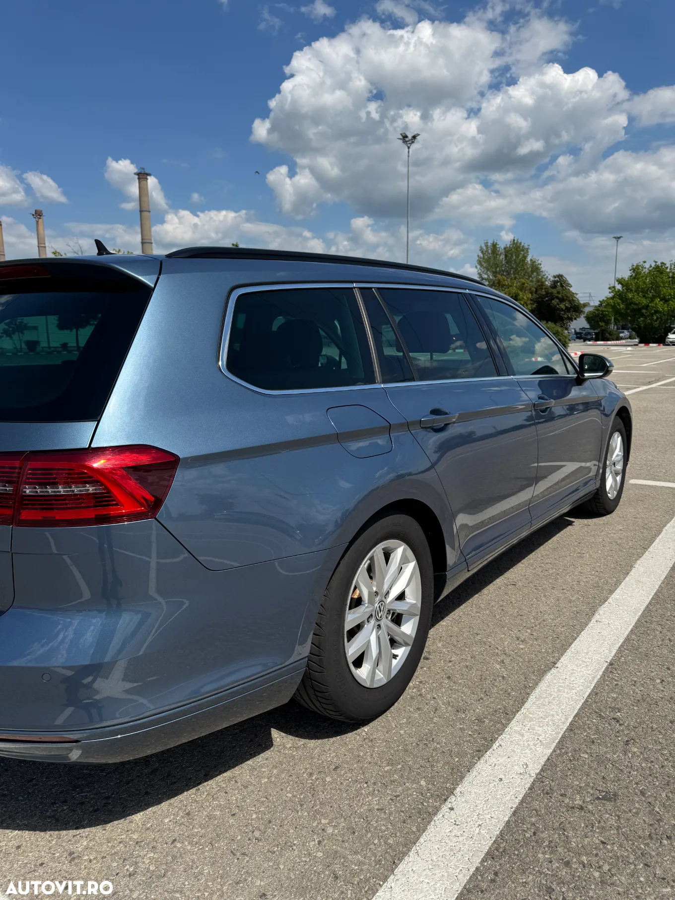 Volkswagen Passat Variant 1.6 TDI (BlueMotion Technology) Comfortline - 6