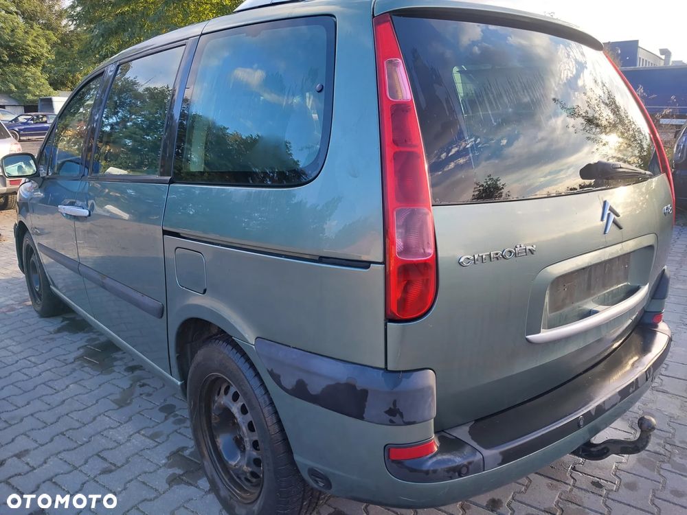 Citroen C8 Peugeot 807 silnik kompletny 2.0 16v Benzyna EW10A RFJ 103 kW 140 KM kolektor przepustnica cewka pompa alternator sprężarka skrzynia biegów AUTOMAT drzwi klapa maska zderzak lusterko listwa przesuwne boczne klamka zamek rolka mikrostyk blenda pas konsola schowek boczek drzwi fotel obrotowy fotele podsufitka panel sterownik wyświetlacz moduł szyba poduszka kierownica manetki zwijak radio mechanizm wydech tłumik mcperson zacisk hamulcowy lampa felga R16 hak holowniczy odpinany zbiorniczek rura przewód dekory drewno wyświetlacz NA CZĘŚCI WSZYSTKIE CZĘŚCI - 13