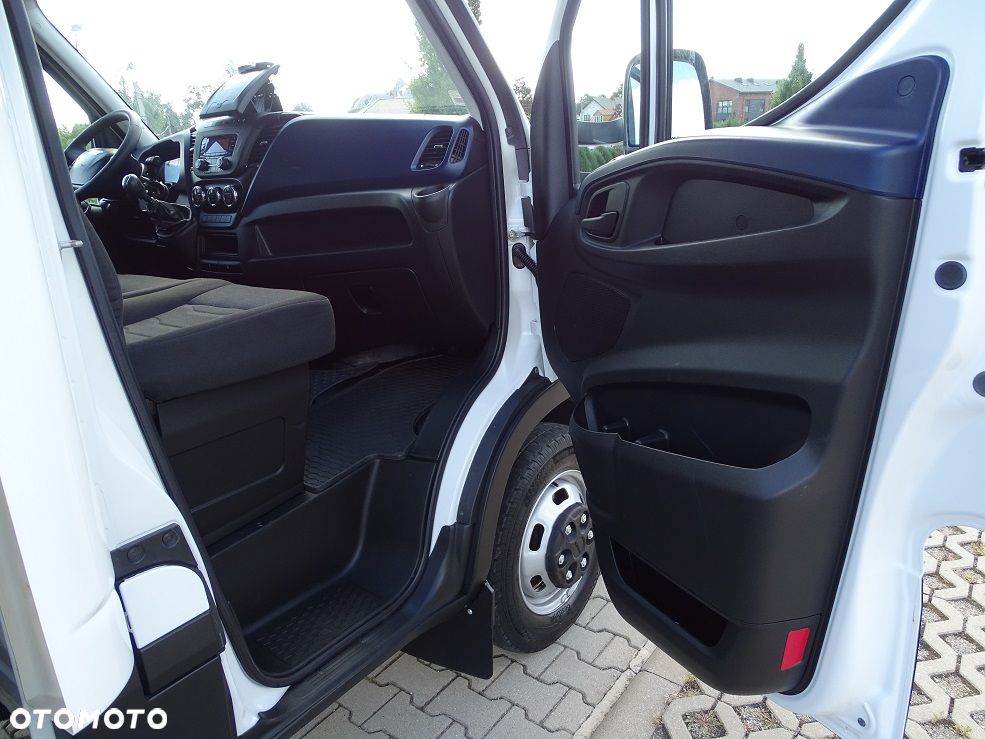 Iveco Daily 50C15 3.0 150Km. Plandeka 2x FIRANA + DRZWI 8 Palet 4.23m. WINDA 1000 KG !! JAK NOWY! Salon PL.!! - 25