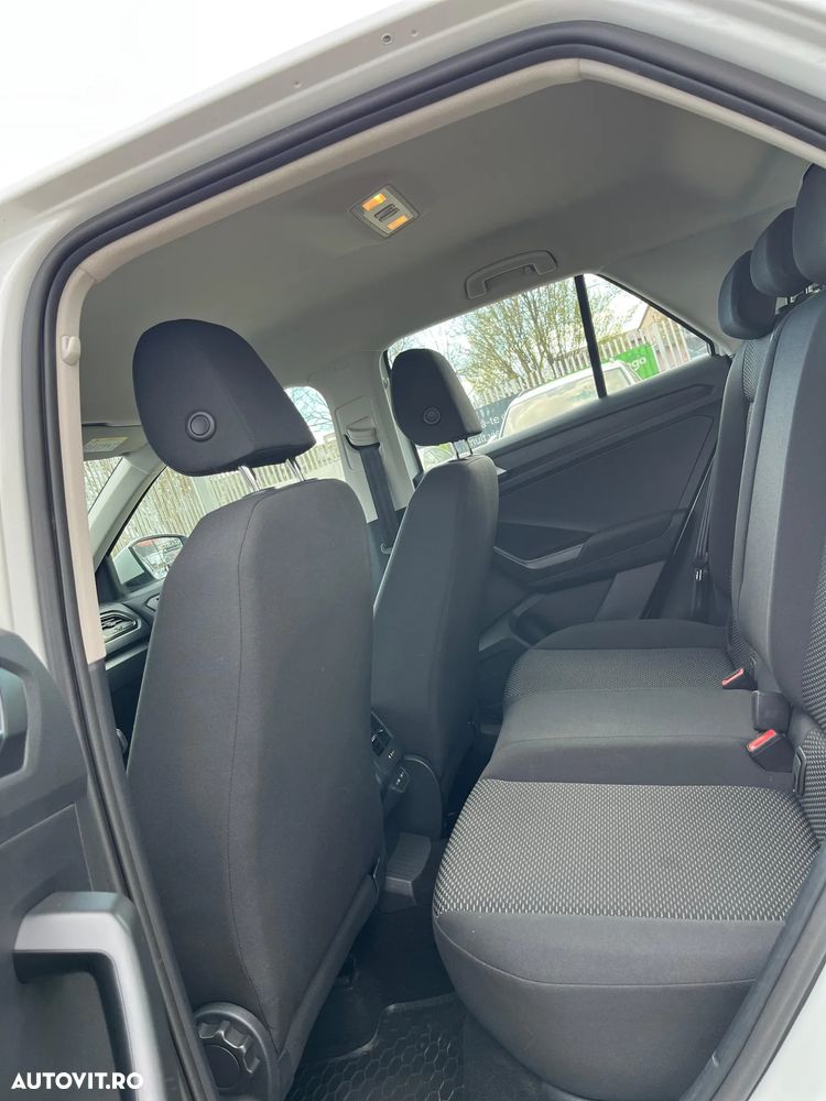 Volkswagen T-Roc - 7