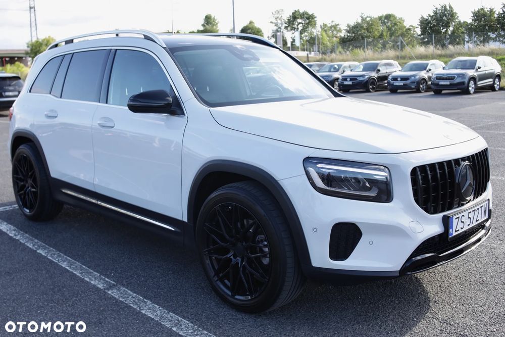 Mercedes-Benz GLB 200 7G-DCT - 8