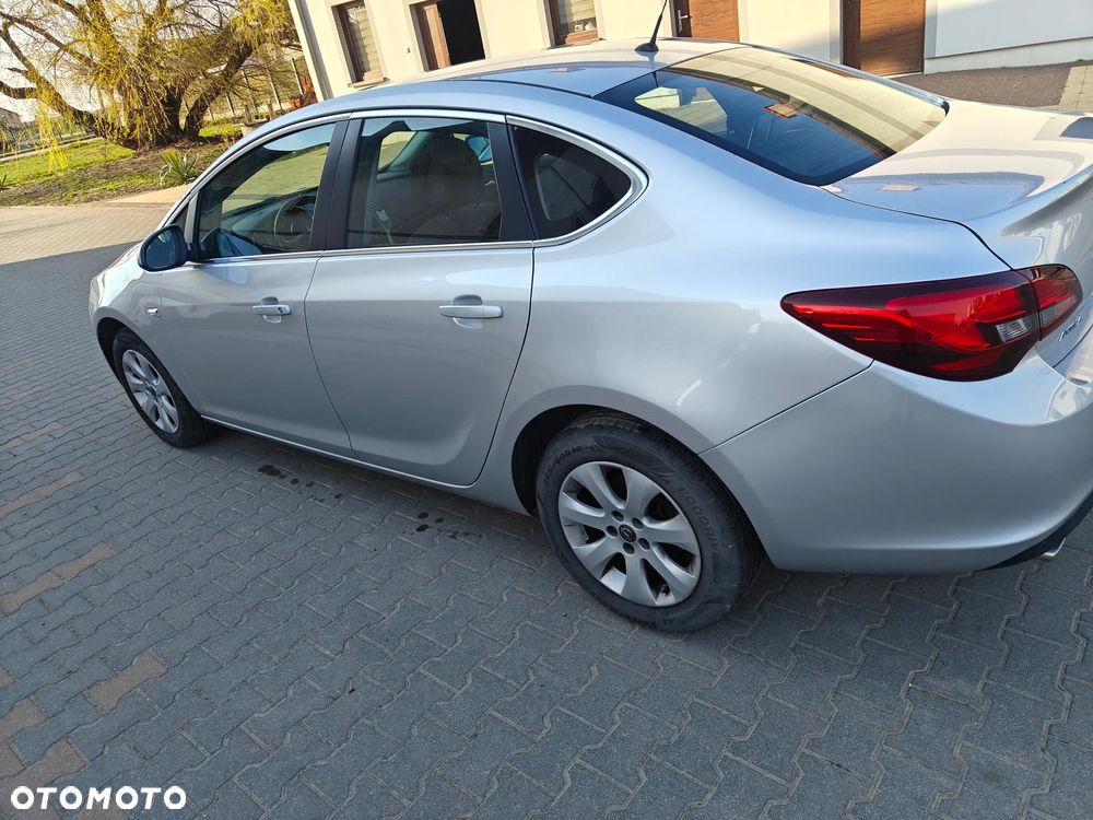 Opel Astra 1.4 T Active EU6 - 5