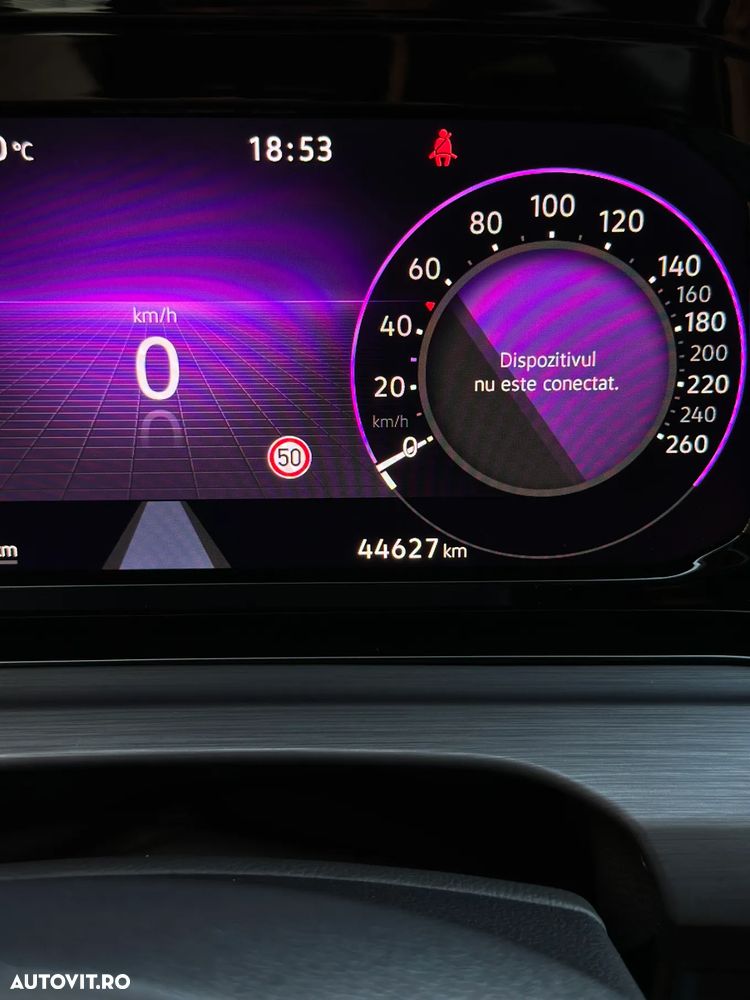 Volkswagen Golf 1.5 TSI ACT Style - 12