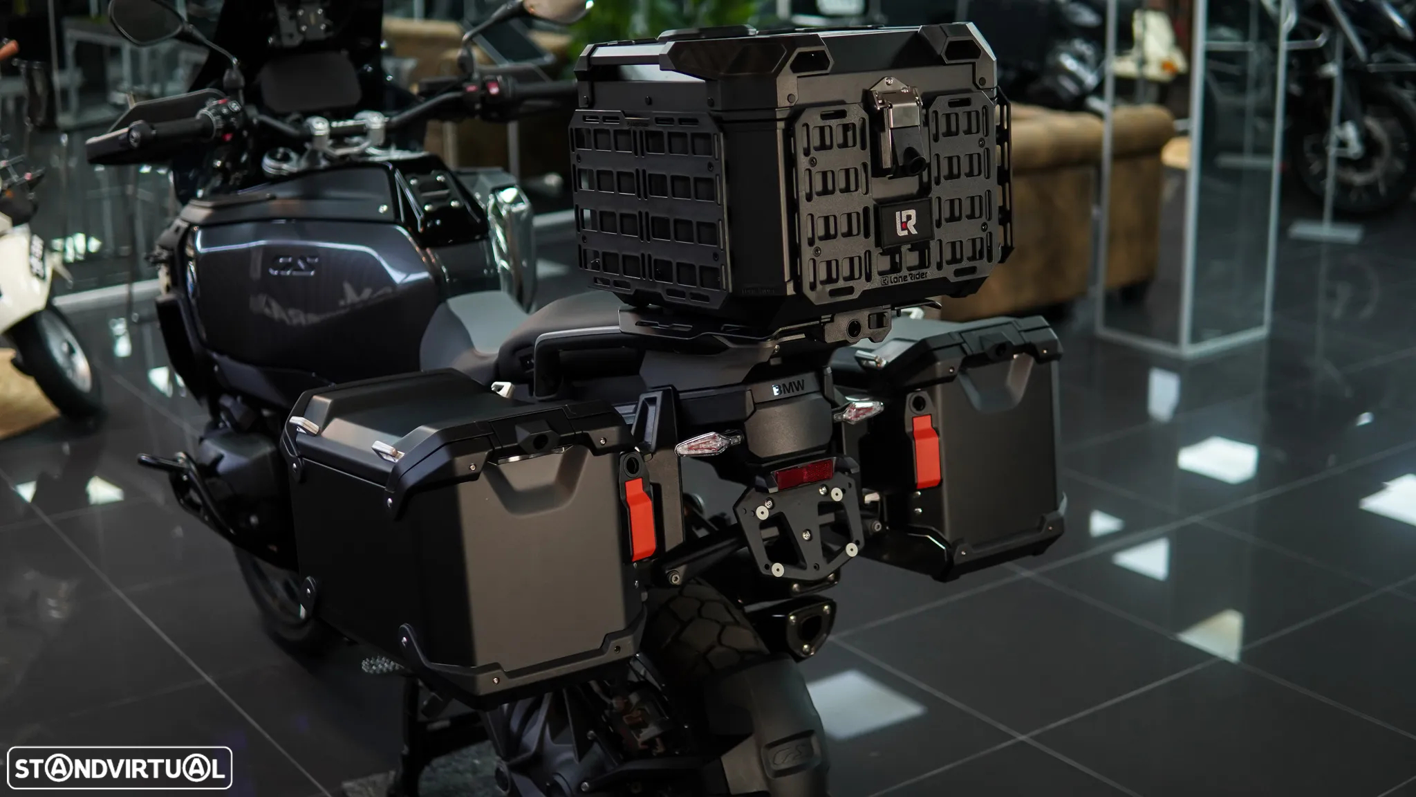 BMW R 1300 GS Adventure TRIPLE BLACK C/ AKRAPOVIC - 2