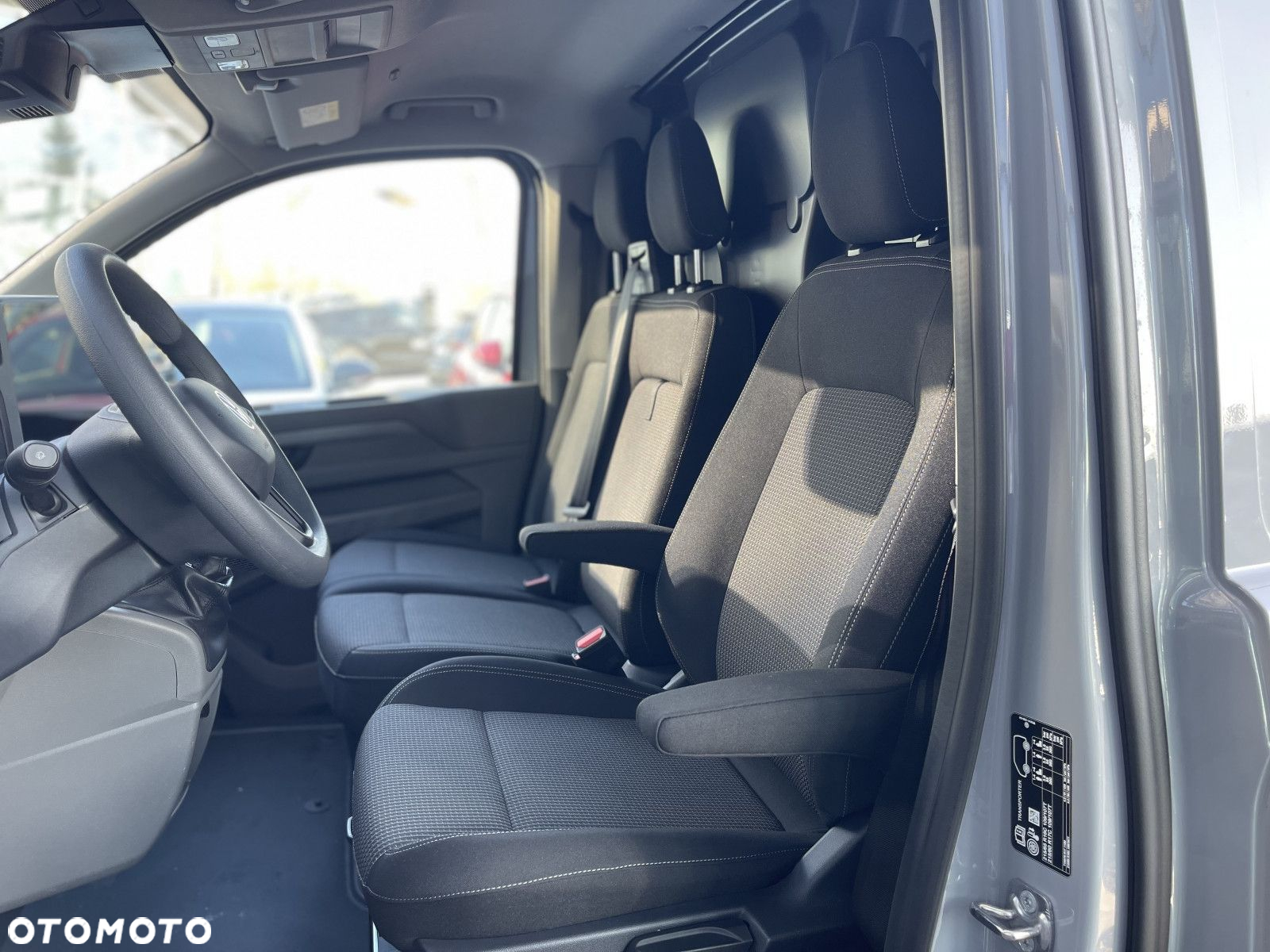 Volkswagen Transporter 2.0 TDI Manual - 10