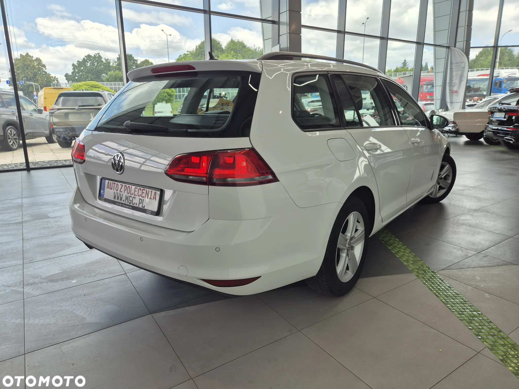 Volkswagen Golf 1.6 BlueTDI Comfortline - 7