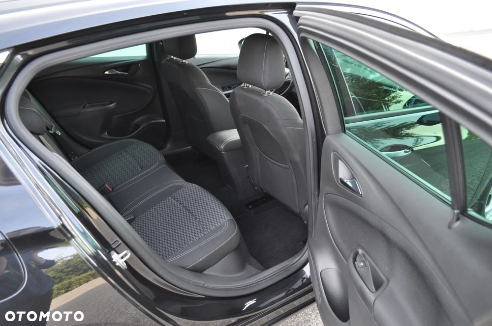 Opel Astra 1.4 Turbo Start/Stop Dynamic - 17