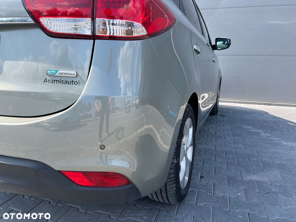 Kia Carens 1.6 GDI Business Line 7os EU6 - 8