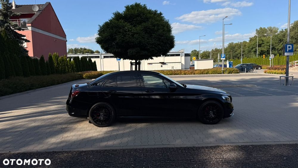 Mercedes-Benz Klasa C 200 4-Matic 9G-TRONIC - 28