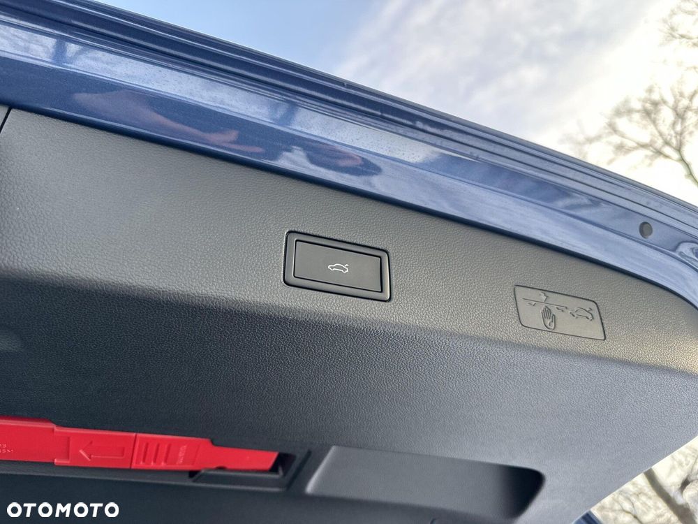 Volkswagen Golf - 34