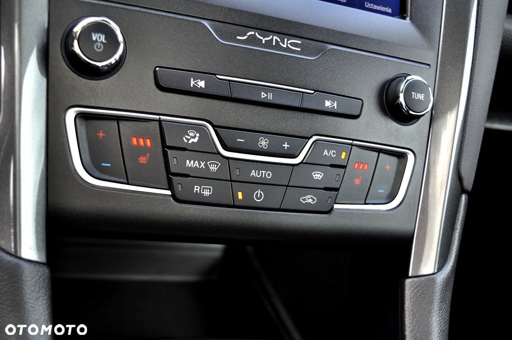 Ford Mondeo 2.0 EcoBlue Titanium - 29