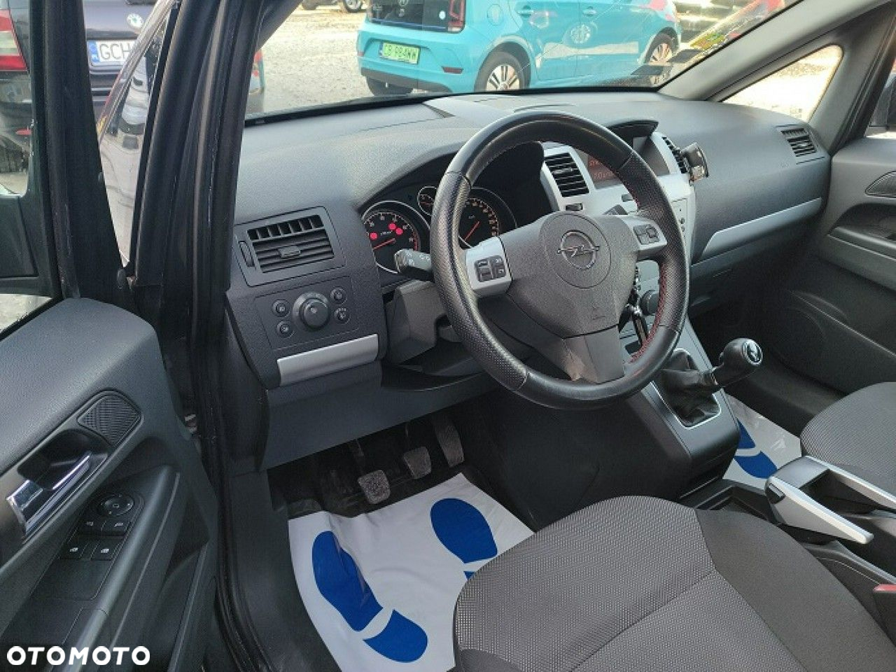 Opel Zafira - 11